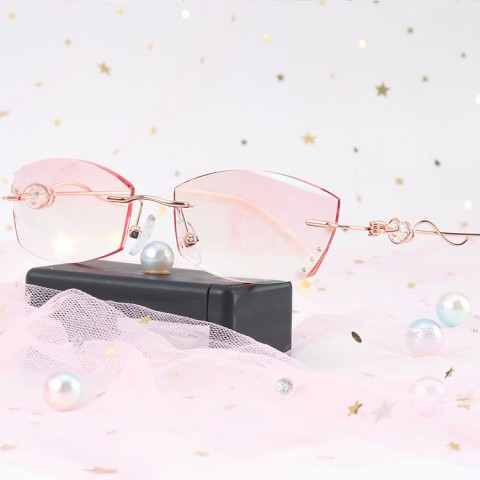 Kacamata baca wanita modis warna merah muda 2020